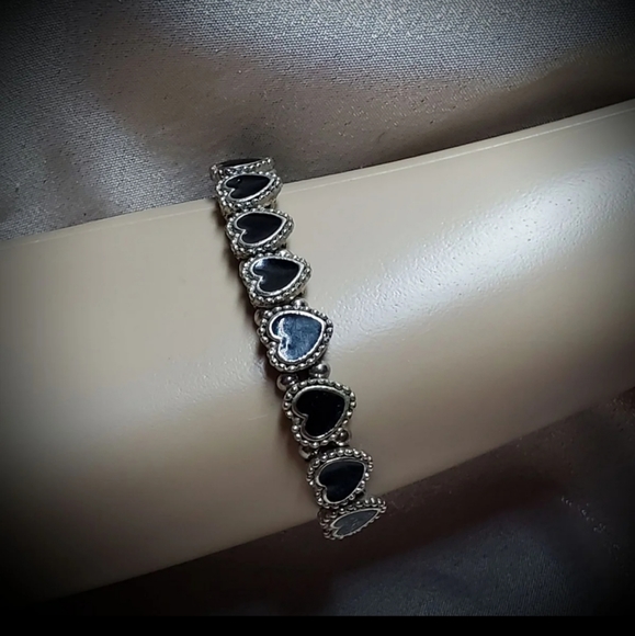 Women's Vintage Geneva Hearts Band Watch! - Picture 4 of 4